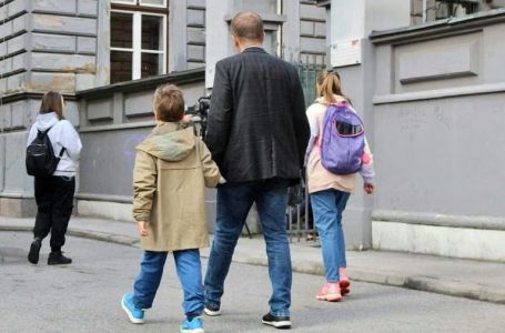 Nova školska godina danas je počela širom BiH, učenici se vraćaju u školske klupe