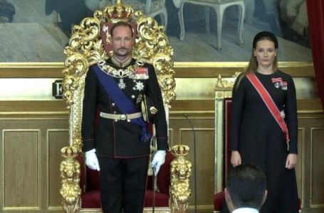 Haakon VIII položio zakletvu: "Neka mi pomogne Svemogući Bog"