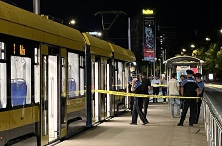 Detalji ponoćne drame u Sarajevu: Građani u tramvaju svjedočili užasnim scenama...