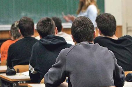 U RS obustavljena nastava do 11.septembra zbog vrućina