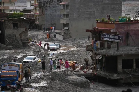 Raste broj žrtava: U poplavama u Nepalu stradalo 1.344 ljudi, 5.000 se vodi kao nestalo