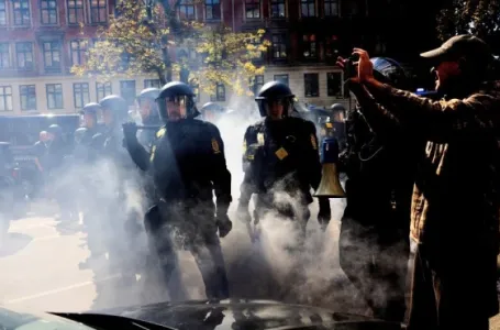 Opšta makljaža! Rat na ulicama Evrope zbog migranata: Nastao haos, demonstranti načisto podivljali