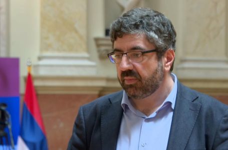 Užas u Srbiji: Političaru zbog izjava o zločincu Mladiću prijete nabijanjem na kolac