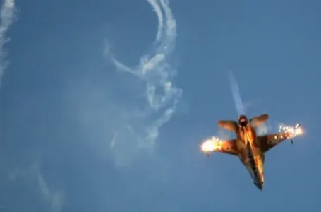 Hitno! Uzbuna u Ukrajini zbog borbenih aviona: Digla se cijela država na noge, gledaju i ne veruju
