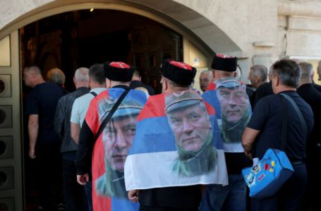 Detalj iz Srbije uznemirio legendu, oglasio se zbog fotografije s Mladićem: ‘To me duboko rastužuje’