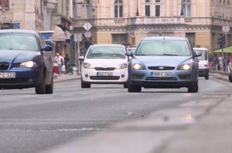 Stanje na putevima u BiH: Povećan intenzitet saobraćaja na gradskim ulicama