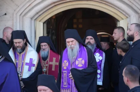"Dajte mi ispisnicu, sramota me": Građanin Srbije ne želi više biti dio crkve koja veliča masovne...