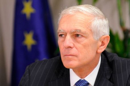 Oglasio se i Vesli Klark o presudi čelnicima OVK: "Šokiran sam i ljut, Tači je štitio Srbe!"
