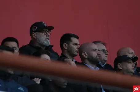 Žestoke prozivke na račun Barbareza i Spahića: "Dva ublehaša! Mislite da možete pi*ati po..."