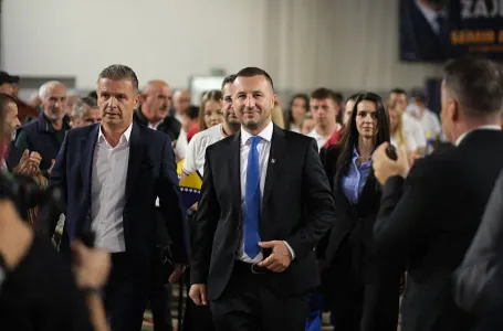 Efendić u Novom Gradu: Spremni smo preuzeti odgovornost za cijelu BiH, da bude pod krilima slobode