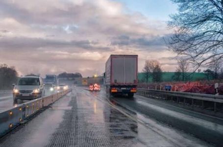 Zbog kiše povećana opasnost na putevima, neke ceste su zatvorene