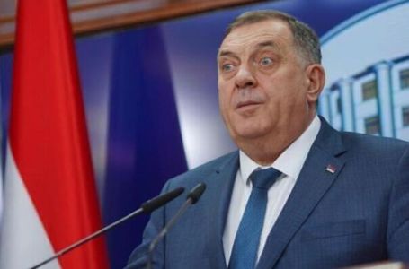 Dodik: Poštar mi je donosio platu za vrijeme sankcija