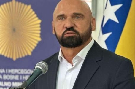 Ramo Isak: Na korupciju ne treba okretati glavu