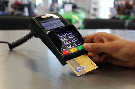Banke u BiH donijele promjenu: Povećani limiti, evo koliko se sada može platiti bez PIN-a