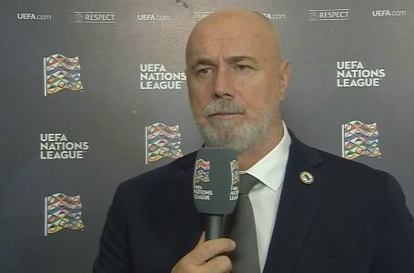 Legendarni Rumun se pita: "Je li ovo BiH ili Barcelona?", Barbarez mu odgovorio na konferenciji