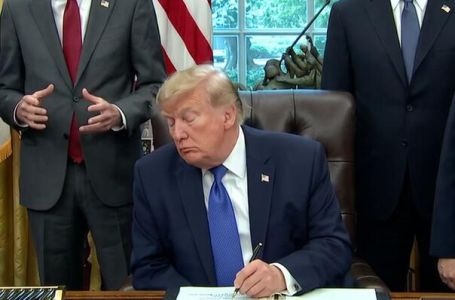 Video: Trump ponovo zaspao na sastanku u Bijeloj kući