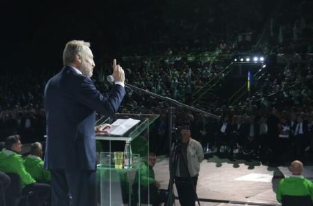 Bakir Izetbegović na završnom skupu: Samo SDA može zaustaviti ovo što slijedi
