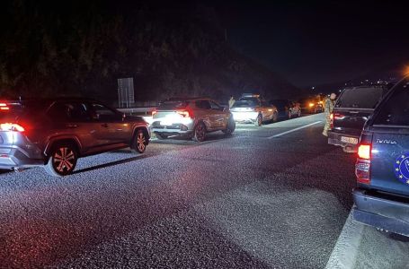 Teška nesreća kod Visokog: Automobil se zabio u kamion, vozilo se zapalilo