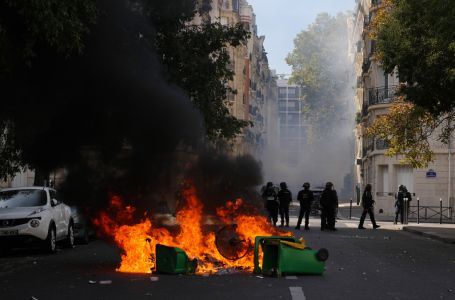 Povrijeđeno više od 1.000 ljudi tokom protesta srednjoškolaca u Francuskoj