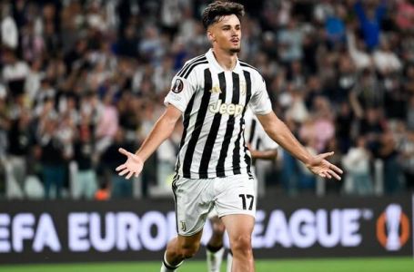 Najbolji u Juventusu: Alajbegović asistirao u remiju sa Cagliarijem