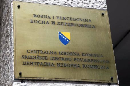 Šta se događa? CIK naložio otvaranje vreća s biračkim materijalom, ovo je razlog