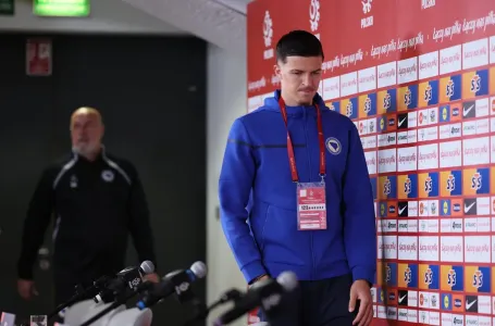 Navijači Leedsa posvetili pjesmu Muharemoviću i izazvali žestoku reakciju fanova Manchester Uniteda