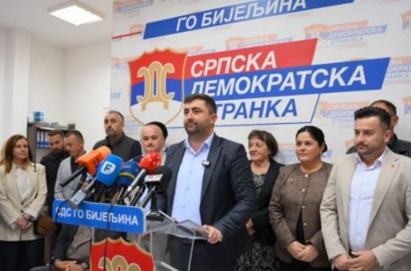 Žestok obračun u SDS-u: Petrović prozvao Blanušu zbog Dodika, pa spomenuo krtice u stranci