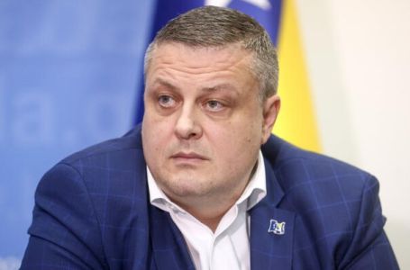 Vojinu Mijatoviću zabranjeno da bude ministar, ali i druge funkcije
