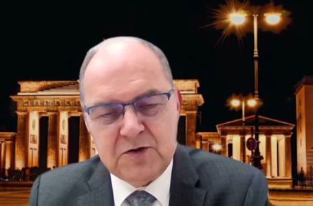 Schmidt upozorava da bi Dodik mogao ponovo krenuti u otcjepljenje: "Svima mora biti jasno da..."
