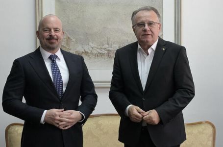 Posjeta iz Ambasade SAD: O čemu su razgovarali Nikšić i Ginkel