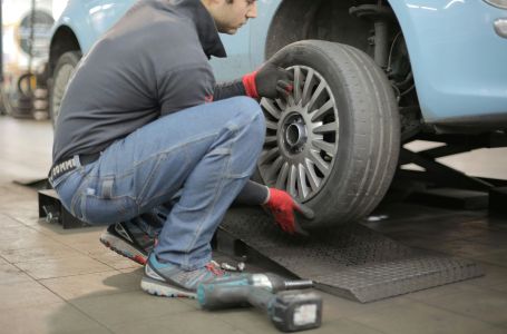 Zimska oprema u BiH obavezna od 1. novembra: Evo kolike su kazne i šta vozači moraju imati u autu