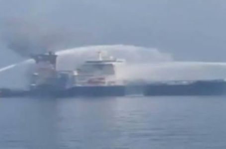 Novi incident u Hormuškom moreuzu: Iranci tvrde da je tanker naletio na minu i zapalio se