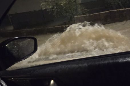 Nevrijeme potopilo region: Ulice pod vodom, bujice izbacivale poklopce šahtova