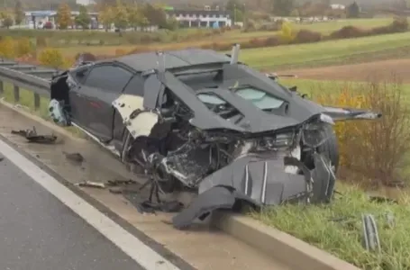 Hrvatska: Lamborghini se zabio u ogradu na A1