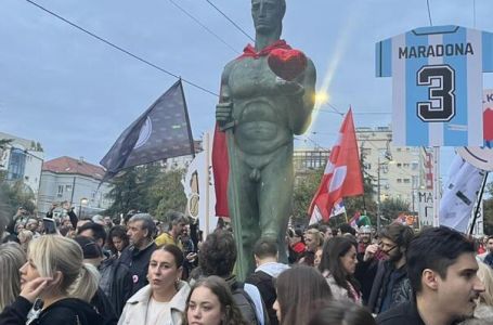 Beograd preplavile kolone studenata i građana uoči završnog mitinga