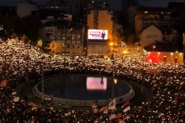 Ogroman skup: Pogledajte koliko se studenata okupilo na Slaviji (VIDEO)