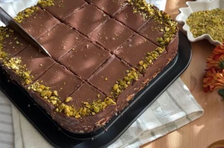 Recept za tortu koja se ne peče, a gotova je za 10 minuta