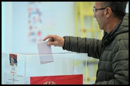 Izlaznost na izborima u Srbiji iznenadila već na početku: Do 9 sati glasalo 12 posto birača