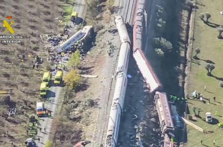 Novi detalji tragedije u Španiji: Saslušan radnik koji je odobrio nastavak vožnje prije sudara