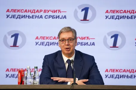 Obraća se Vučić: "Ovo se nije dogodilo od 1945."