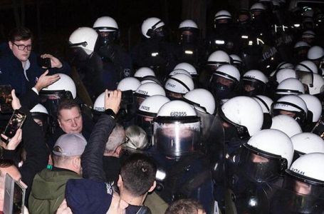 Noć haosa u Varšavi: Protesti, policija i dramatičan povratak predsjednika